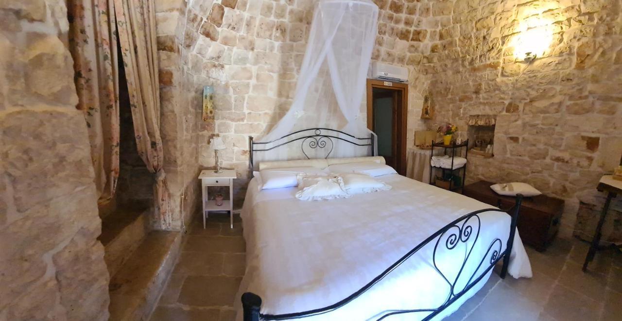 Il Trullo Di Nonna Lella Guest House Castellana Grotte Exterior photo